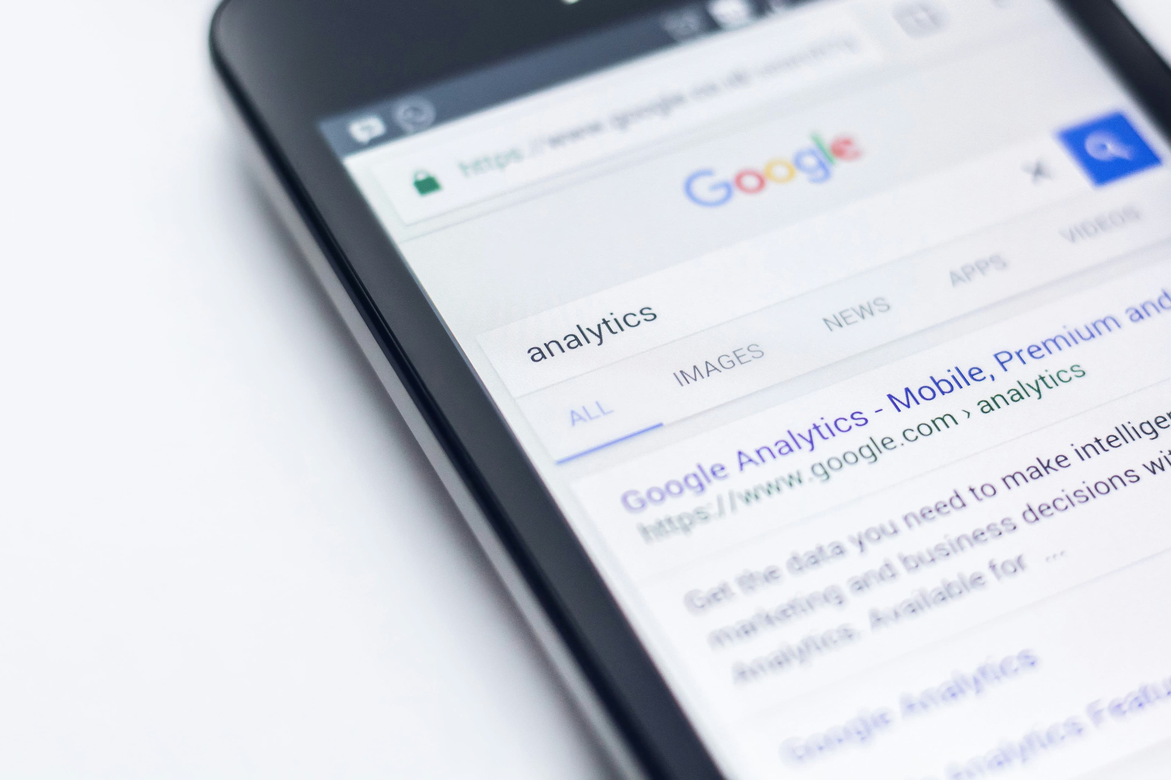 Perbedaan Marketplace Dan Website Sendiri Untuk Bisnis Online